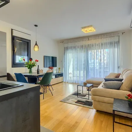 Luxury Petra Apartment *