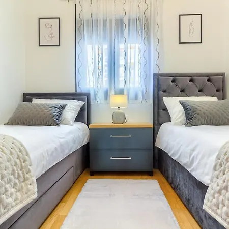Luxury Petra Apartament *